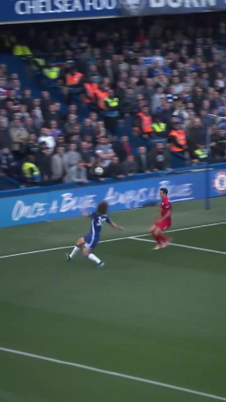 名场面！大家都准备好看大卫路易斯极限救球了，结果……