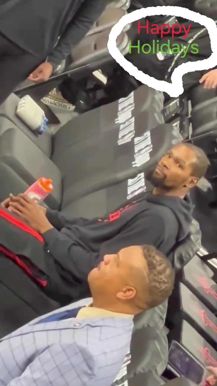 杜兰特这气质拿捏的死死的，暖心和球迷节日问候