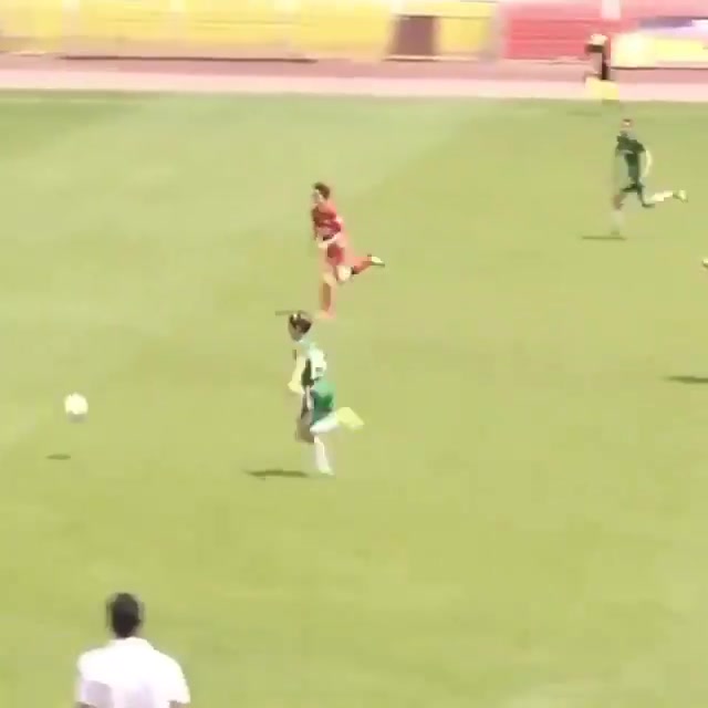 四个字形容这孩子的速度