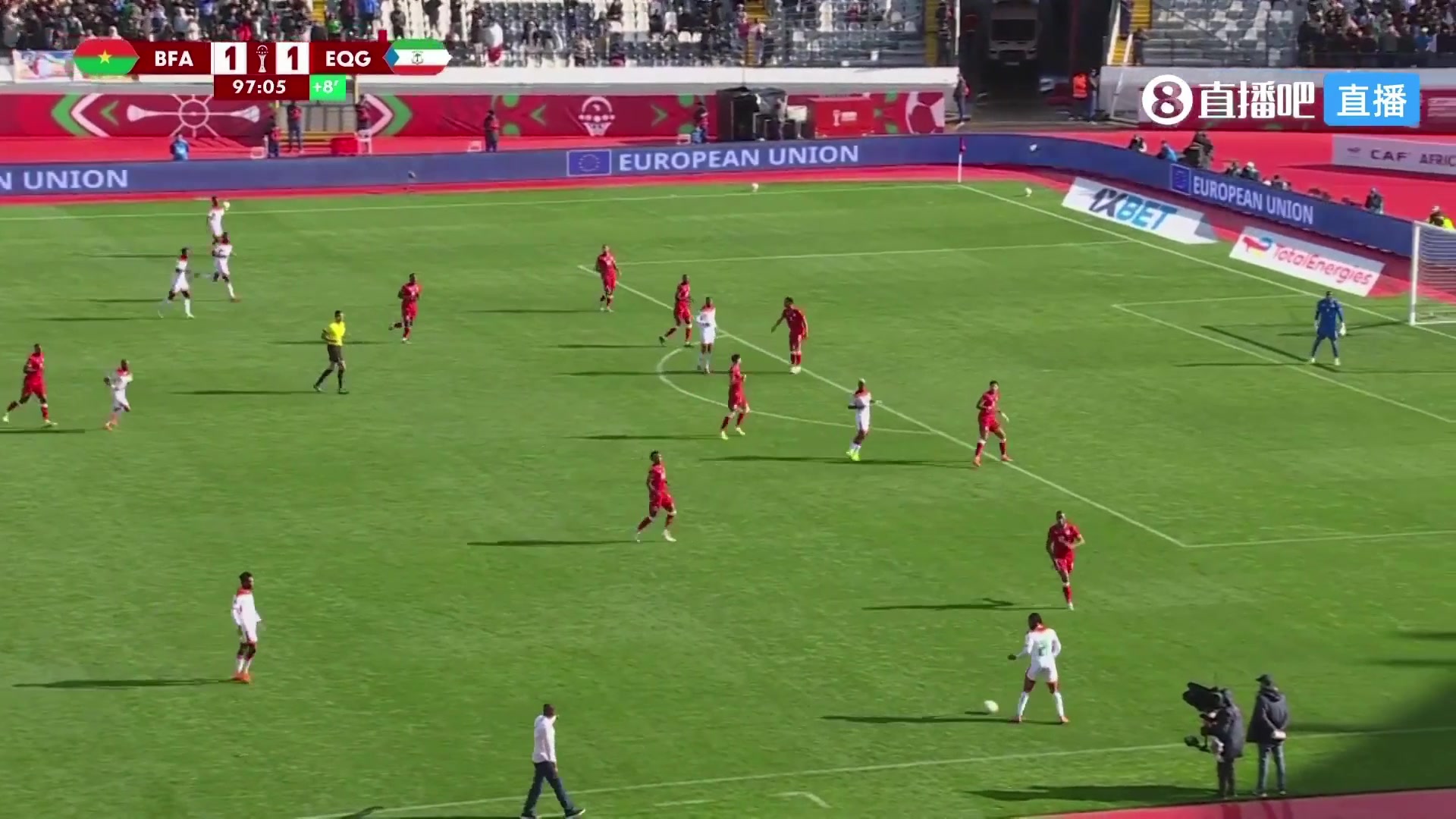 解说咖啡嘴开光了❓️上一秒聊塔普索巴，下一秒塔普索巴上演绝杀