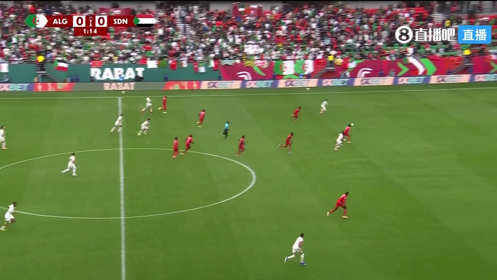 开场闪击！马赫雷斯开场1分20秒破门，阿尔及利亚1-0领先苏丹