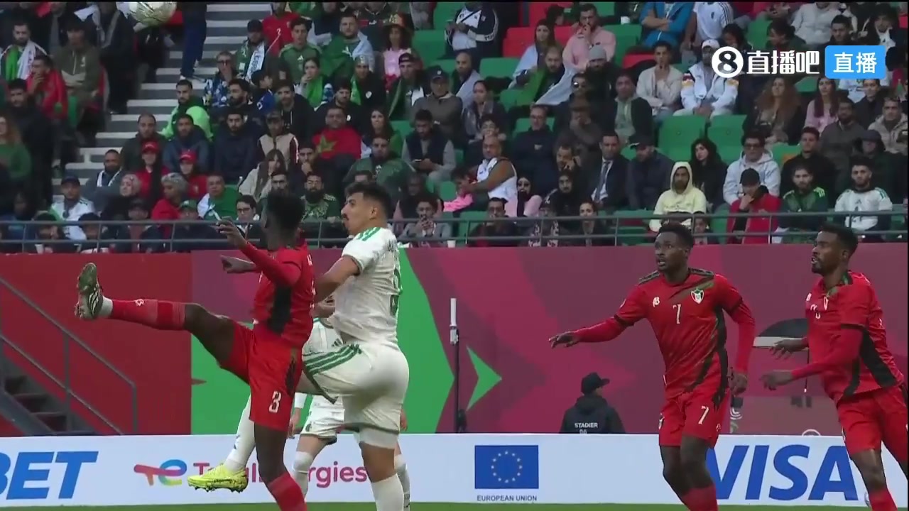 阿尔及利亚精彩配合破门！巴格达头球摆度，马扎抽射锁定胜局！