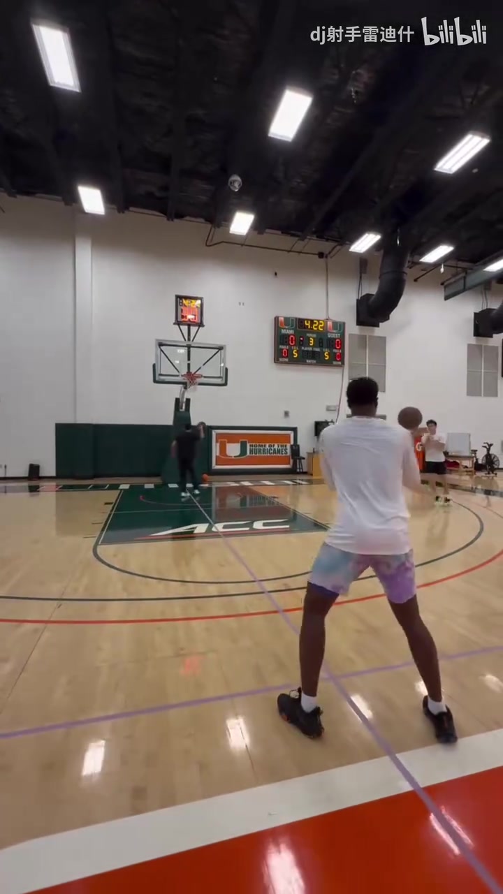 会签约哪支球队？马利克比斯利近期的三分训练：35投连中！