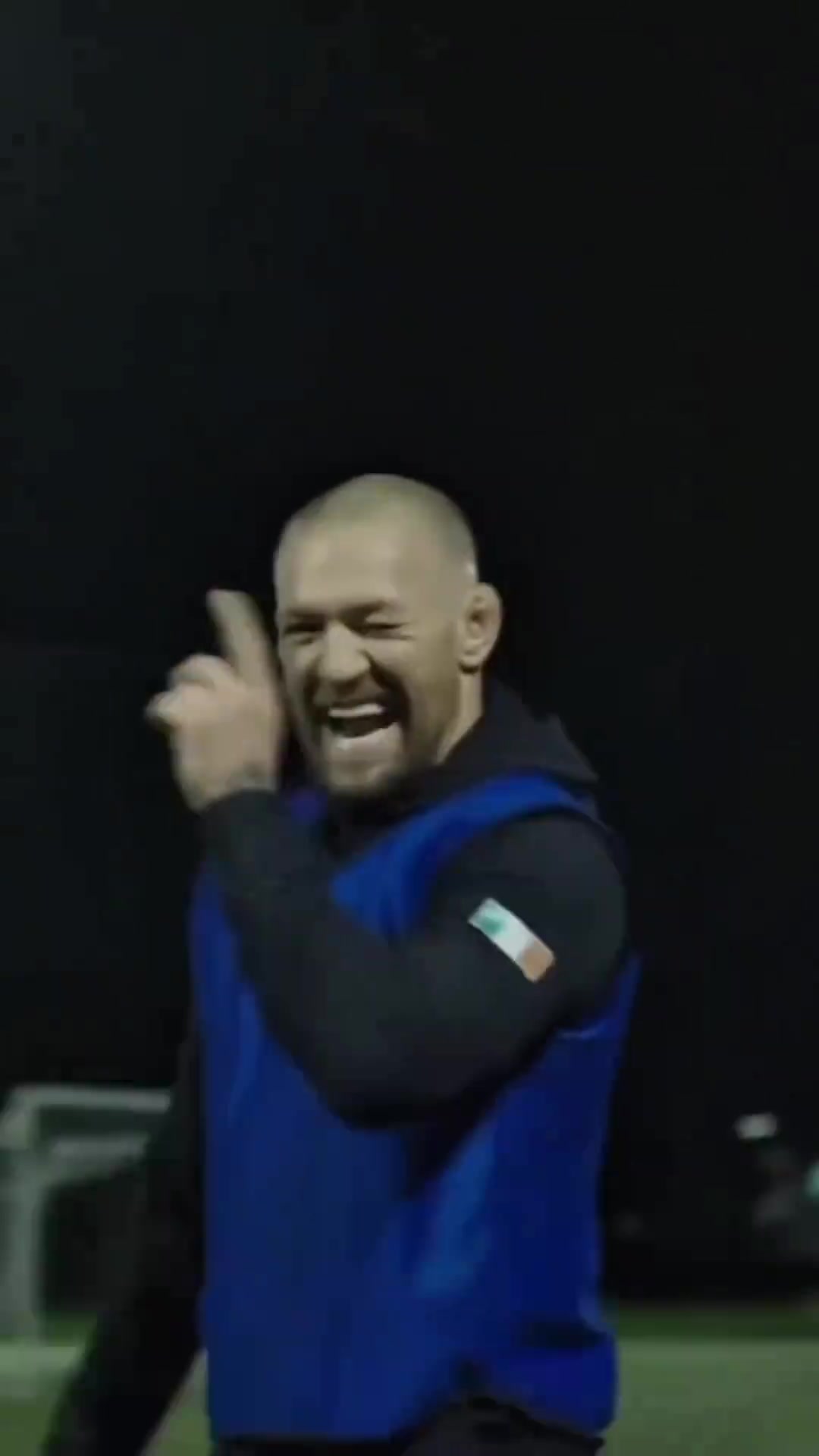 从八角笼到野球场！嘴炮的踢球什么水平？