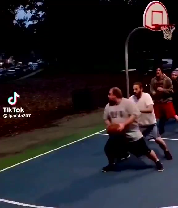 太形象了！美国网友恶搞：今天约基奇就是这样大杀四方的