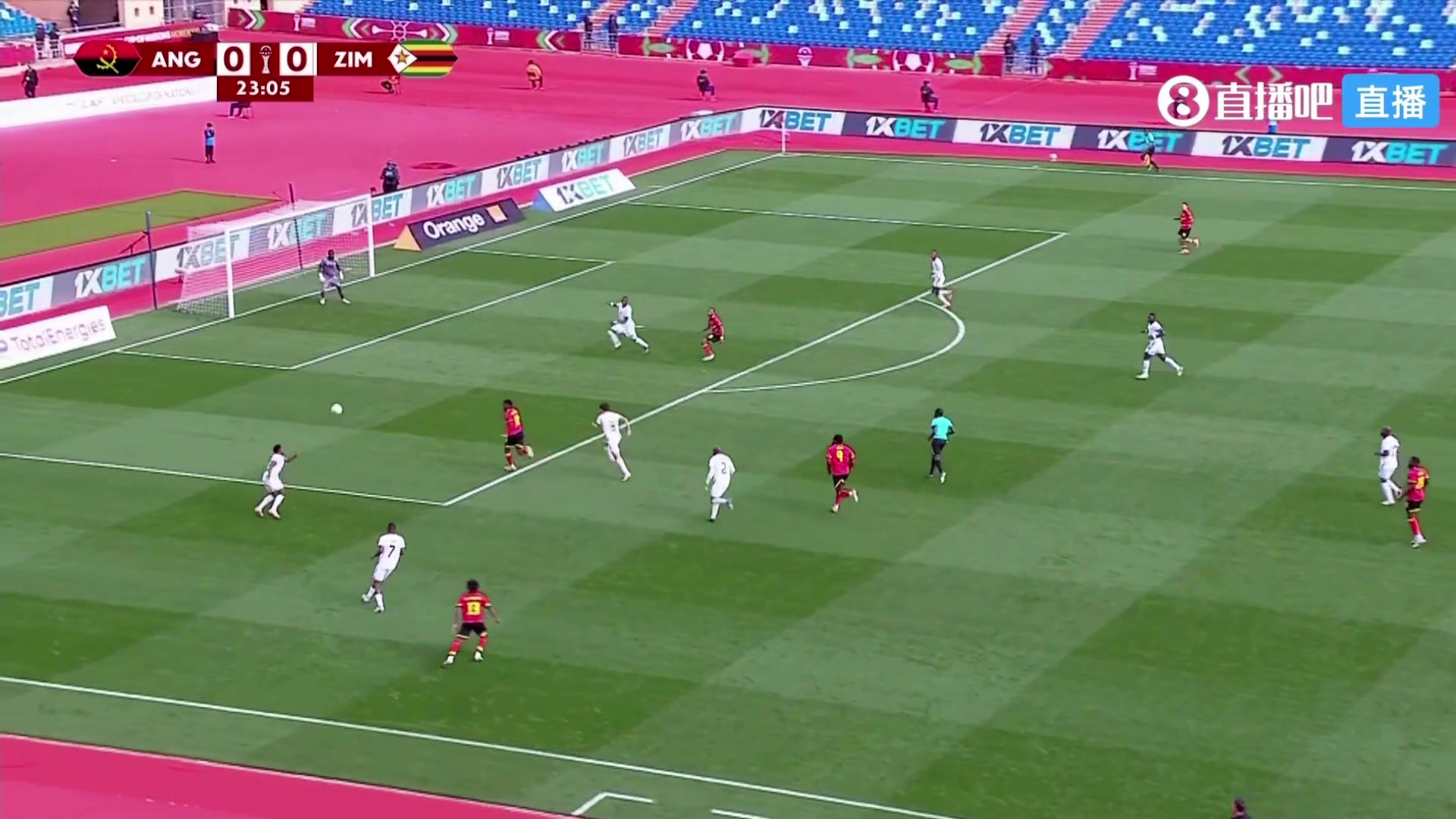 达拉突入禁区抽射破门，安哥拉1-0领先津巴布韦