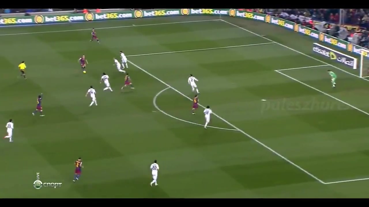 眼到心到人到球到！来看看哈维是怎么判断比赛走势的！