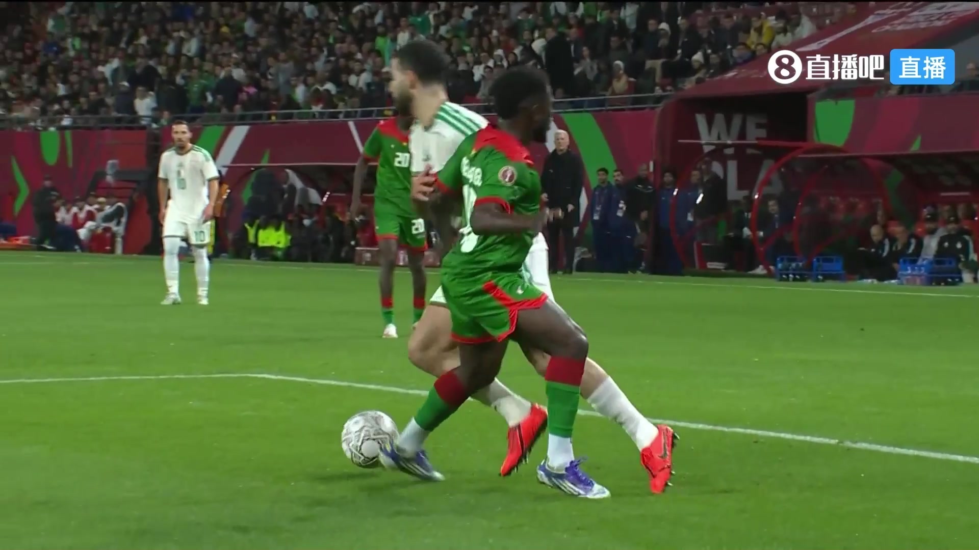 【集锦】非洲杯-马赫雷斯点射制胜 阿尔及利亚1-0布基纳法索