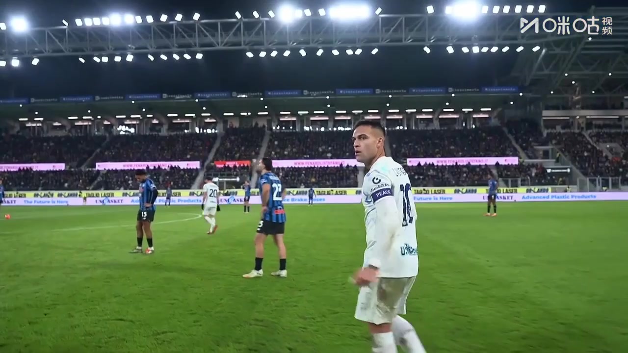 国米打破僵局！亚特兰大后防自乱阵脚，劳塔罗单刀推射得手！