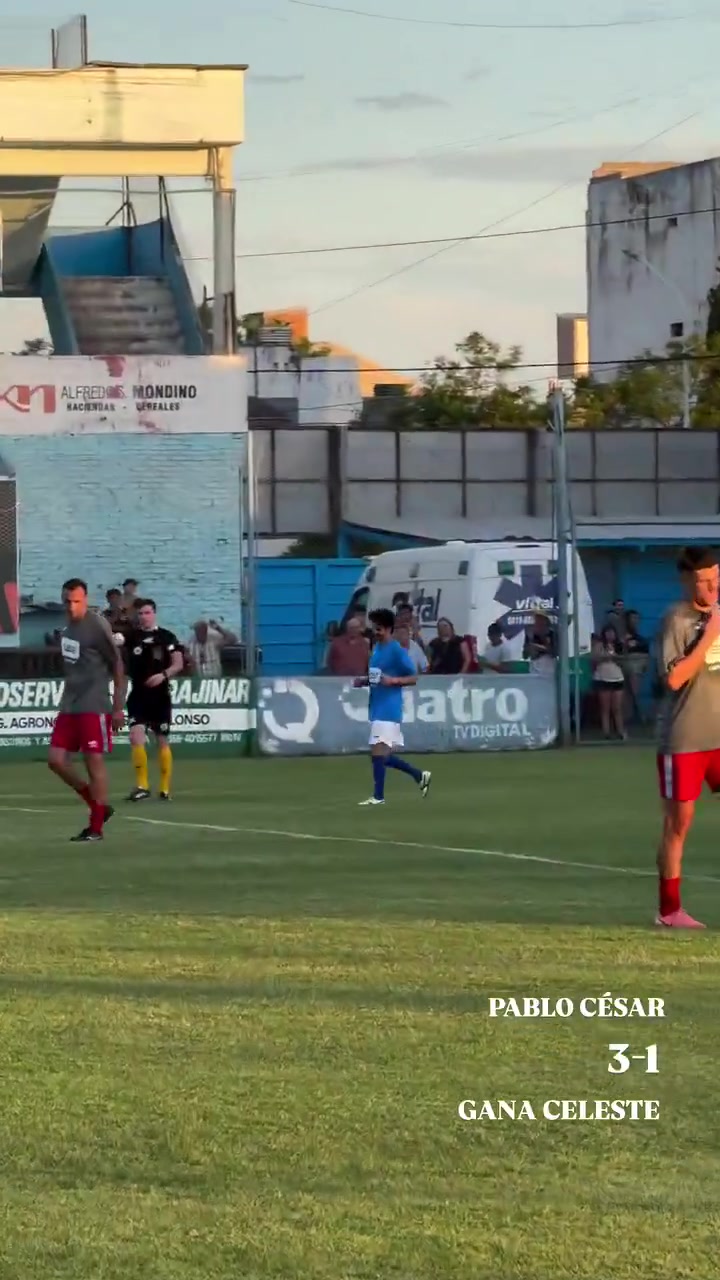 魔力依旧!46岁的艾马尔舒展停球+吊射破门