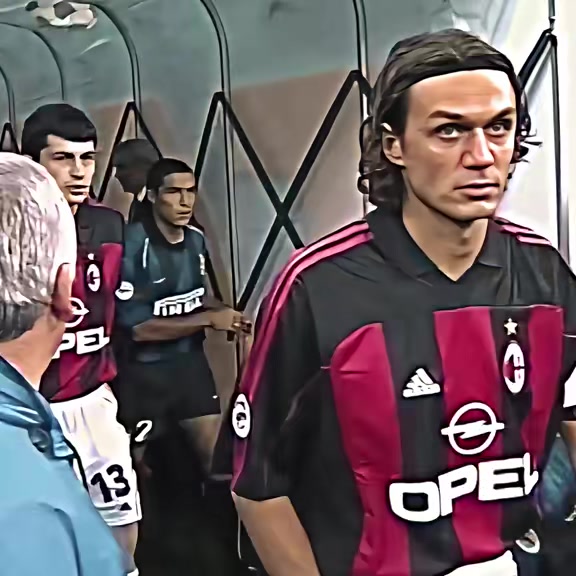 当年的米兰德比真星光熠熠，连主裁判都星世界顶级