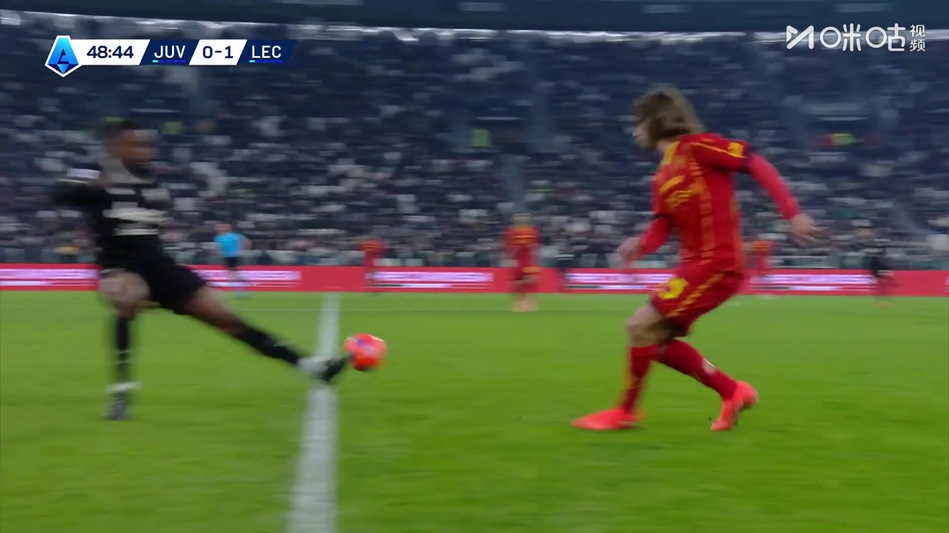 尤文扳平比分！伊尔迪兹射门被挡，麦肯尼门前抢点破门