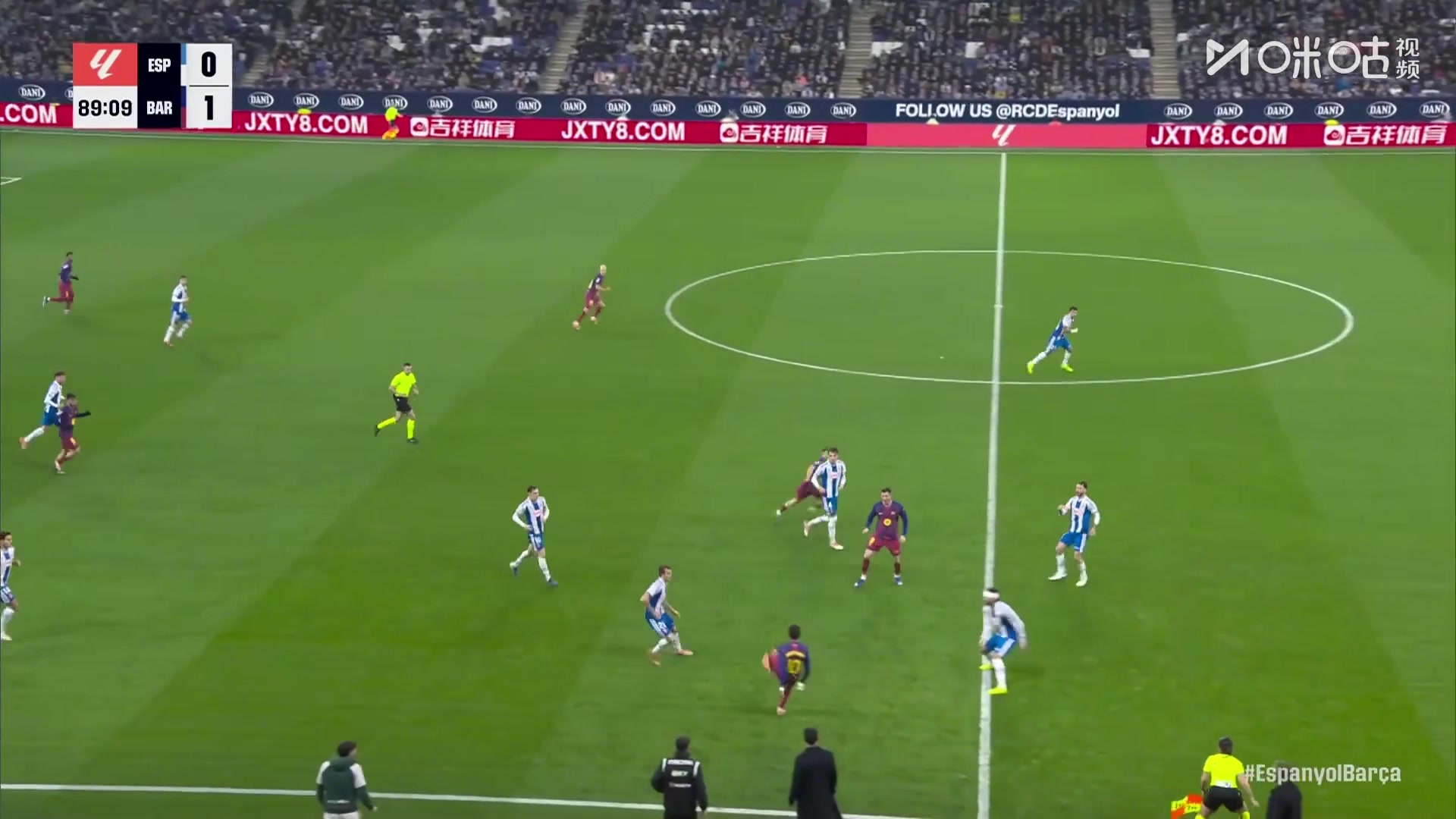 巴萨杀死比赛！莱万替补破门，费尔明助攻双响