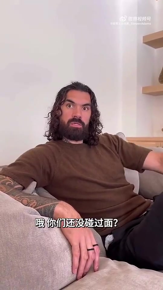 今天对上了！亚当斯曾谈：若斯普利特让瀚森对位我，我会很吃