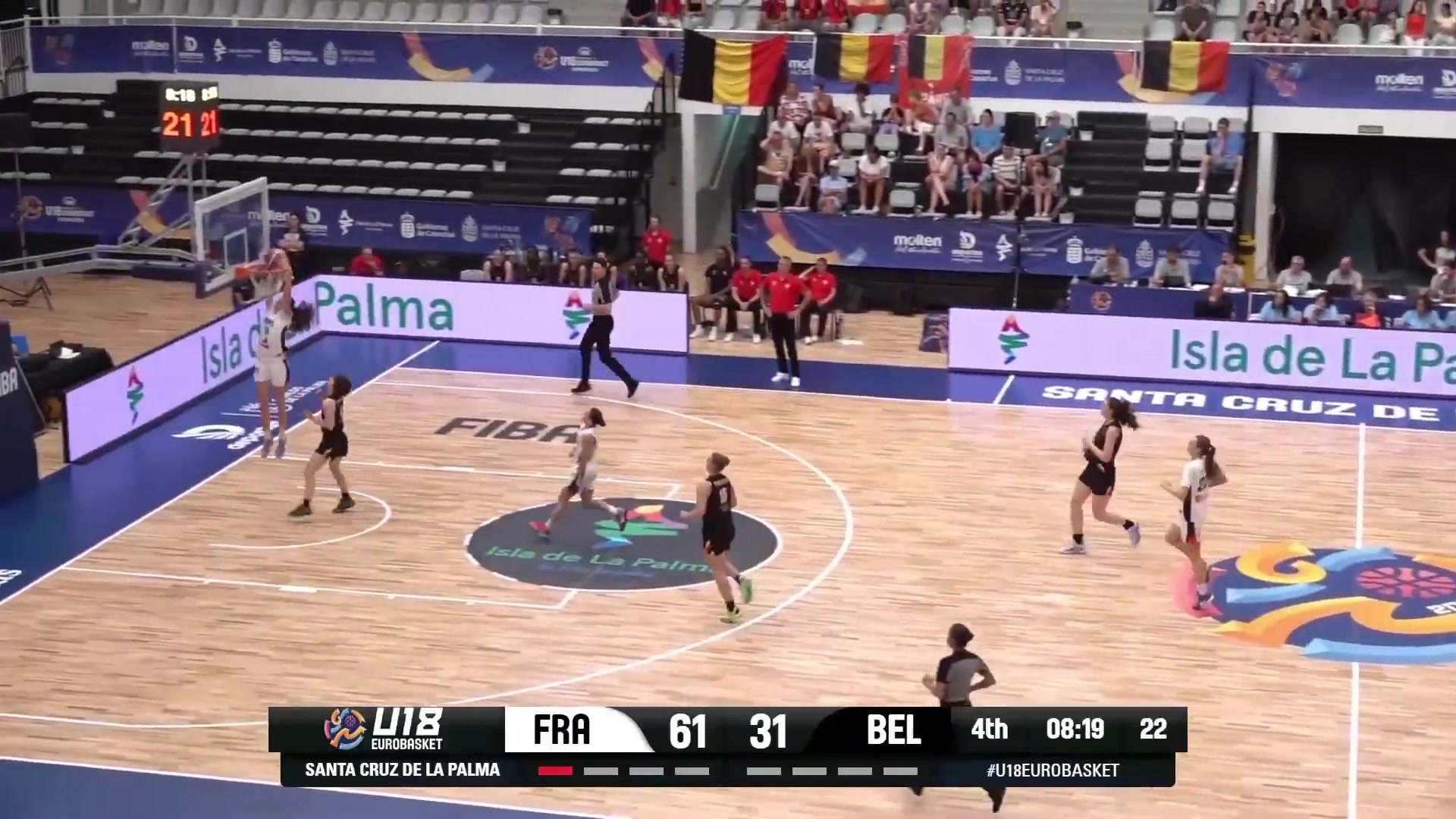 能扣篮！身高2.01米18岁法国女篮新星阿丽西娅集锦