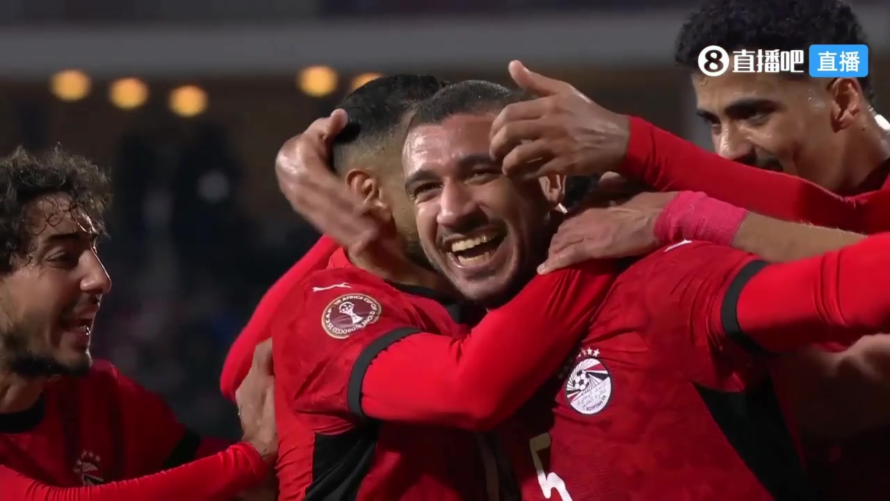 埃及再下一城！萨拉赫角球送助攻，拉比亚头球破门！