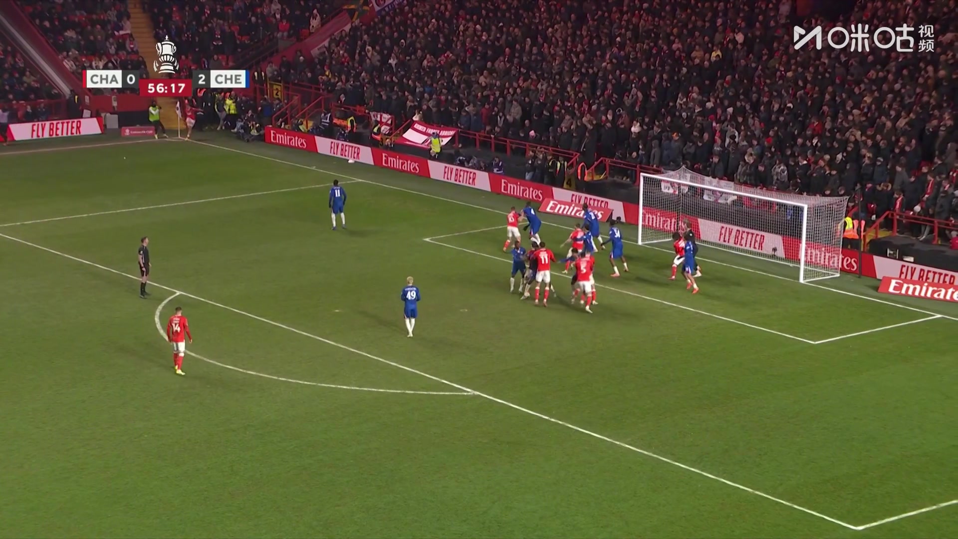 扳回一球!琼斯甩头攻门被扑,迈尔斯·里本补射破门