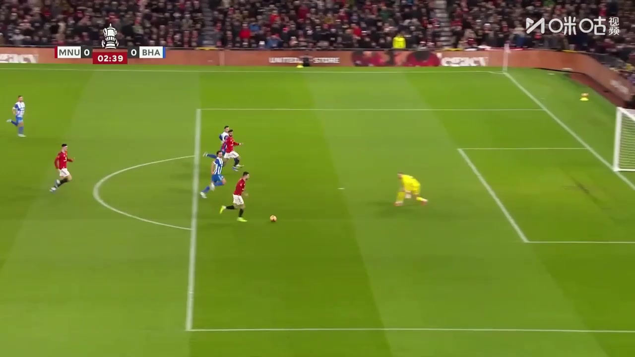 错失梦幻开局！库尼亚送直塞，达洛特单刀推射被扑出！