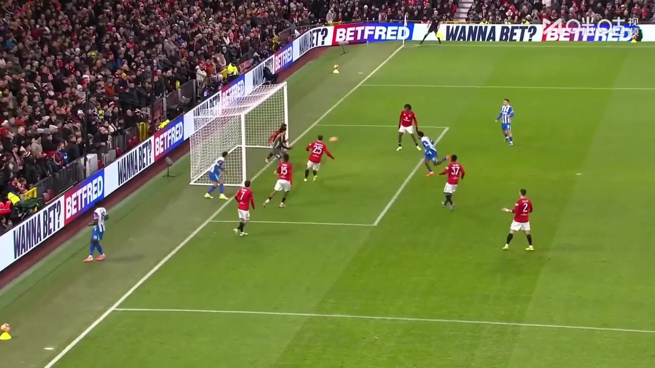 曼联后防漏洞百出！利马门线解围难救主！格鲁达补射破门！