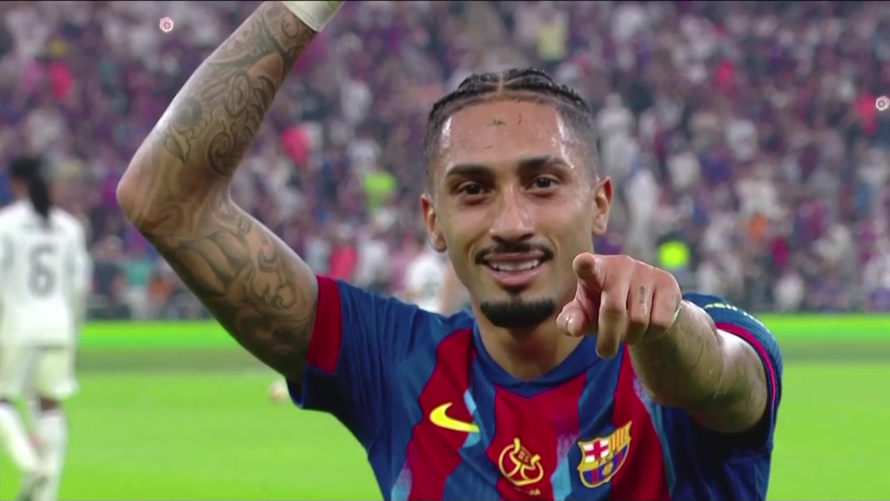 巴萨3-2再次领先皇马！拉菲尼亚打门折射入网梅开二度！