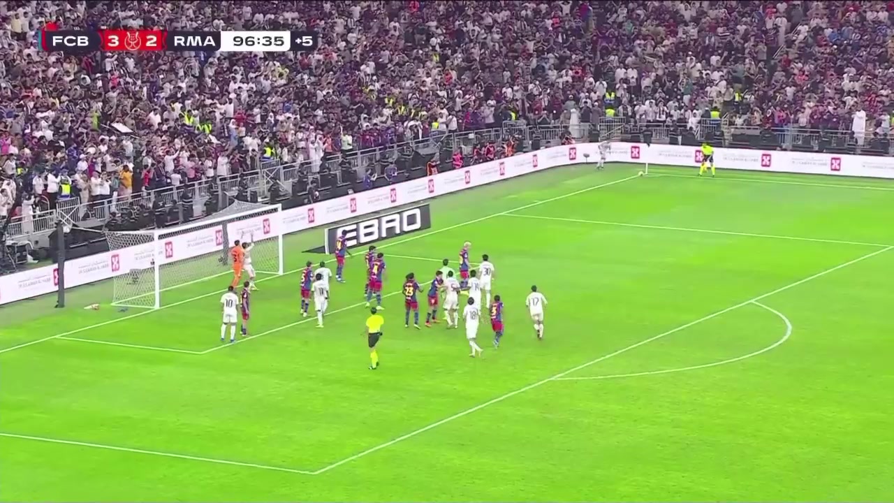 皇马最后一攻造威胁！姆巴佩传中阿森西奥头球太正！