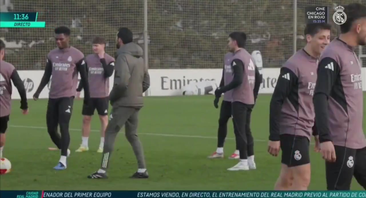 轻松备战！阿韦洛亚带队的皇马首堂训练赛