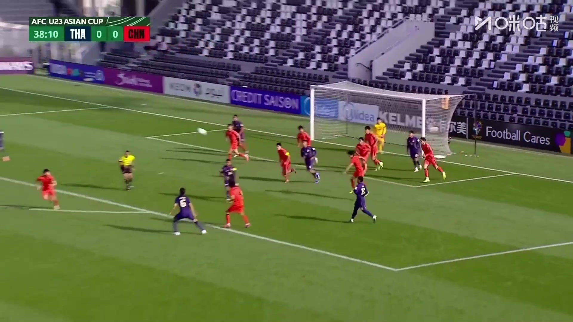 炸裂！国足U23李昊神勇挡出队友头球，拜合拉木差点乌龙