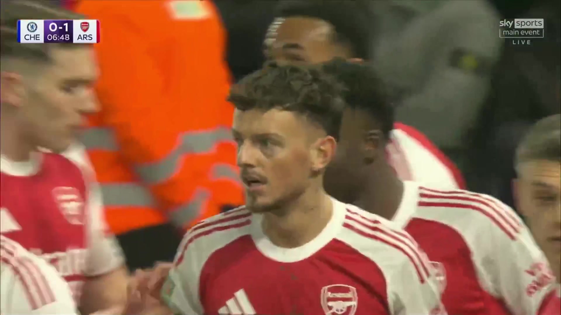 角球之王！赖斯角球开后点，本·怀特头球破门