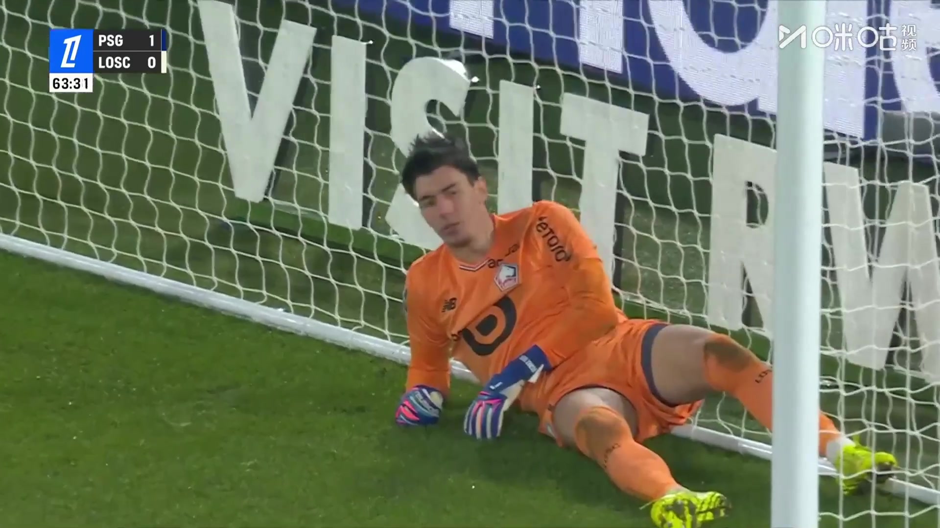 金球奖没有水货！登贝莱秀逆天操作，闪转腾挪戏耍防线吊射破门