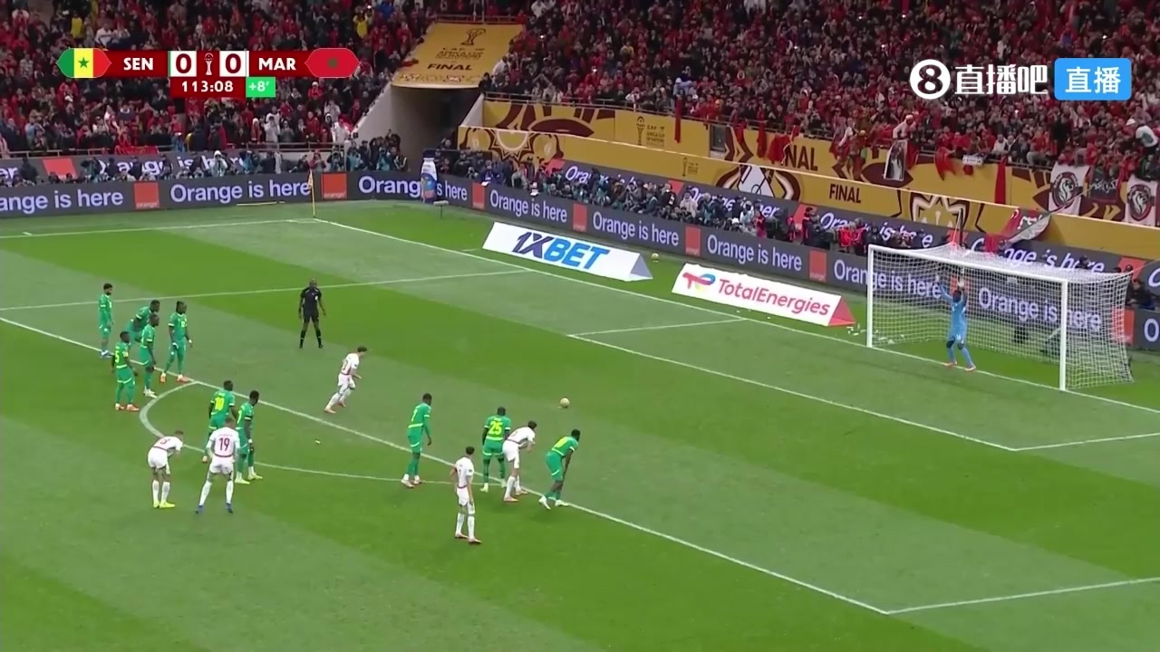 你怎么看？记者：迪亚斯是故意罚丢点球，塞内加尔都没庆祝！