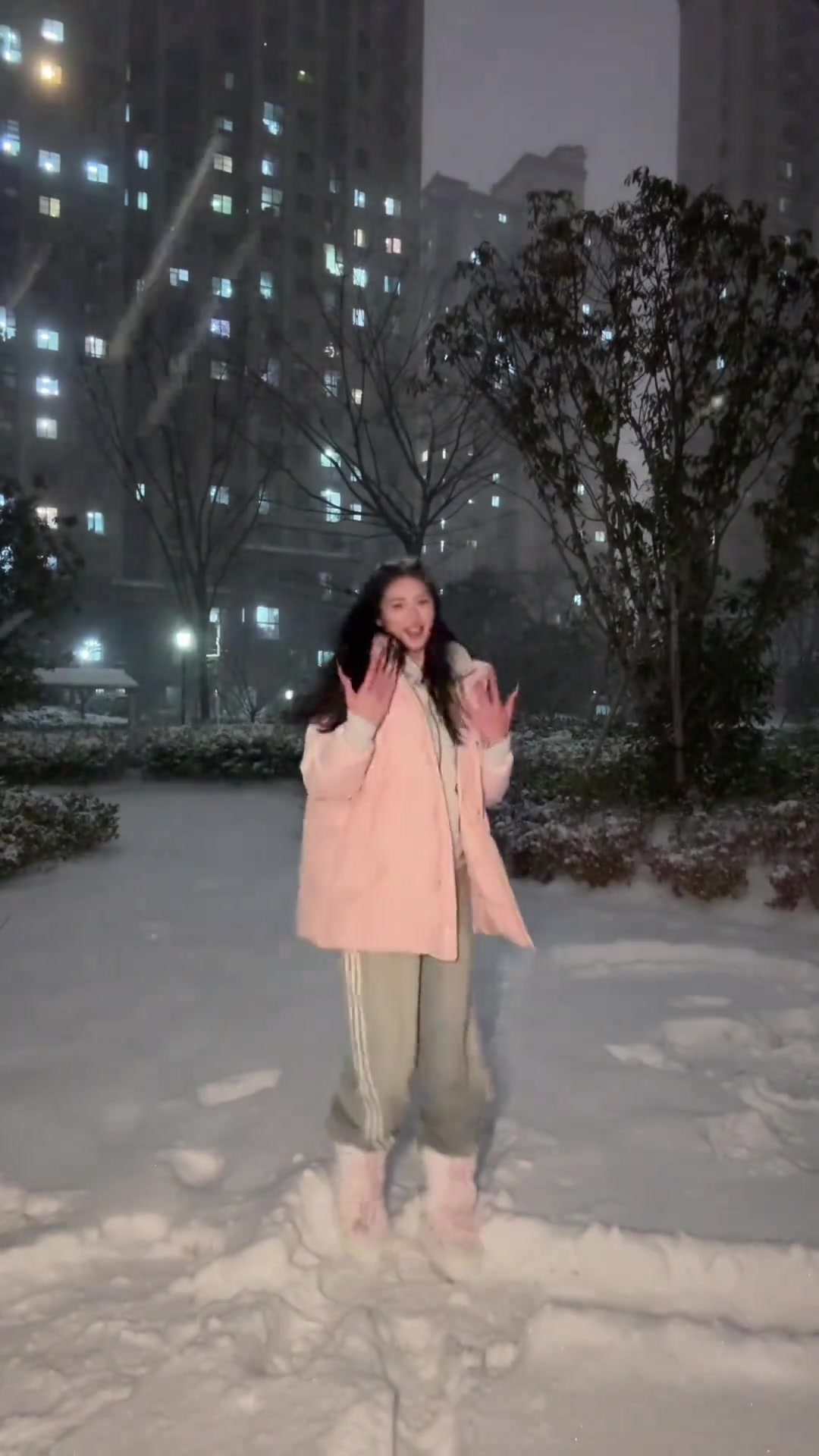 美女，还打球吗？