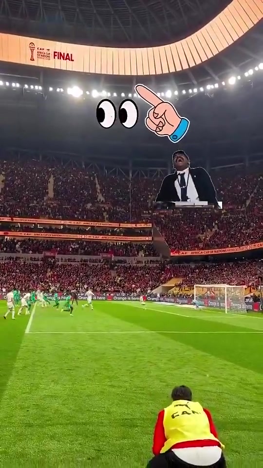 等不及啦迪亚斯勺子点球不进后，球场的大屏幕显示进球了？！