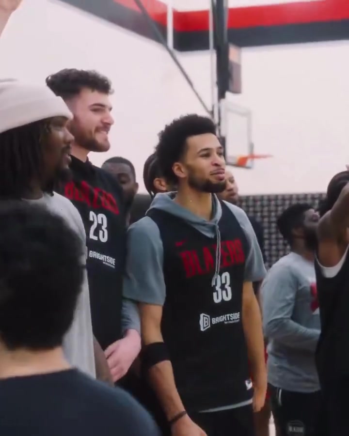 杨瀚森拿了没？阿夫迪亚为全队准备自己品牌冰淇淋：队友哄抢狂炫