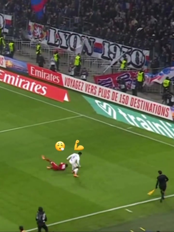 生生将对手抗翻!恩德里克在法甲赛场这对抗能力,相当可以啊