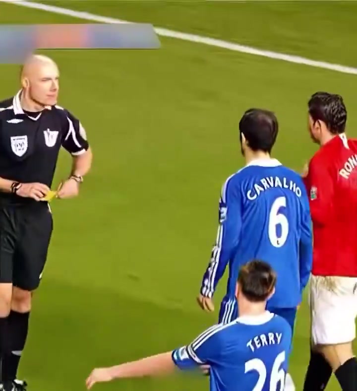 铁血神灯！因为兰帕德，C罗这场比赛才没被红牌罚下