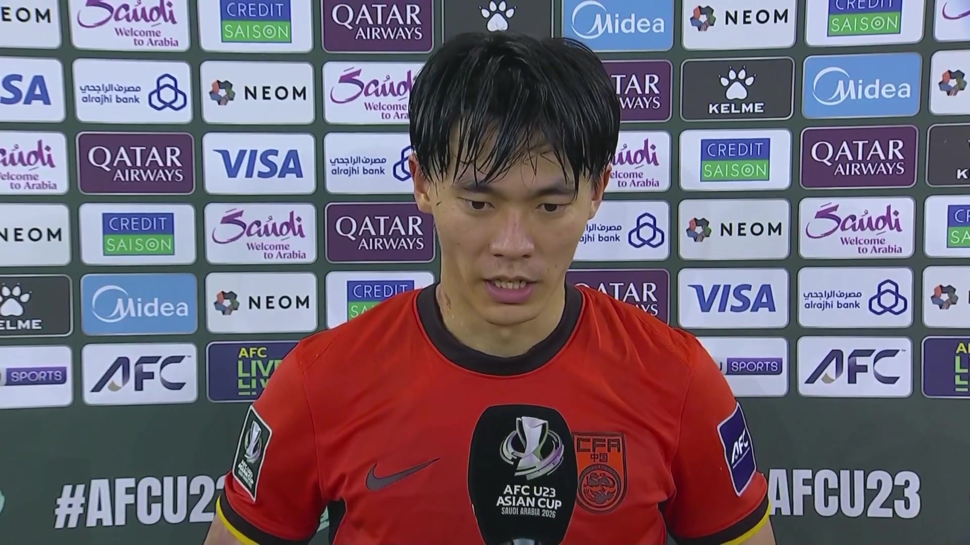 胡荷韬赛后哽咽：很抱歉没有拿下这场胜利，感谢球迷支持