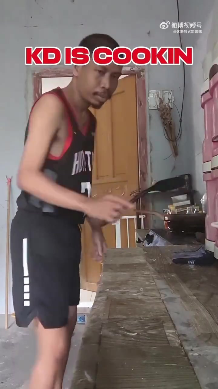 这该死的气质！杜兰特要是见了这哥们估计会笑死