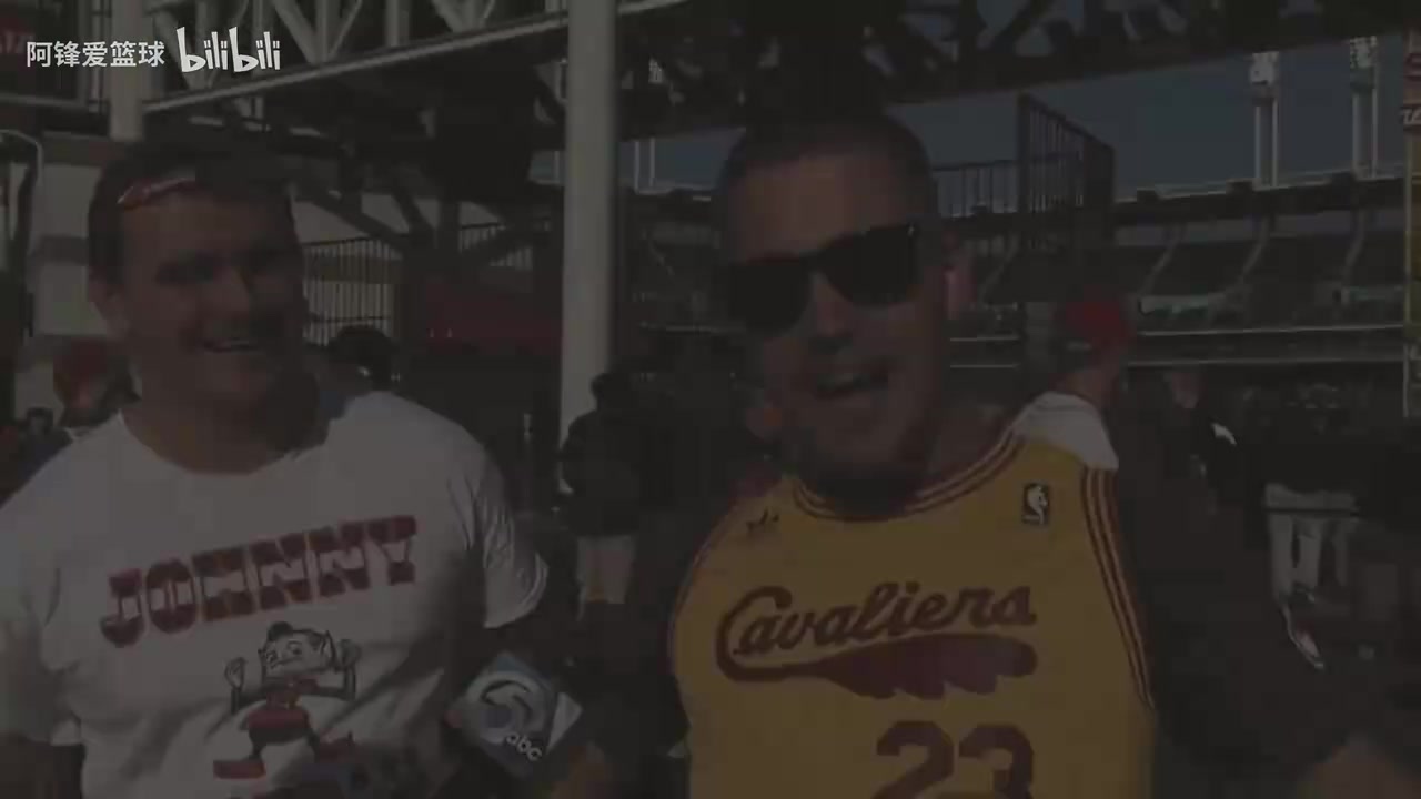 热爱不会说谎！回顾詹姆斯当年回归骑士，克城球迷的疯狂！