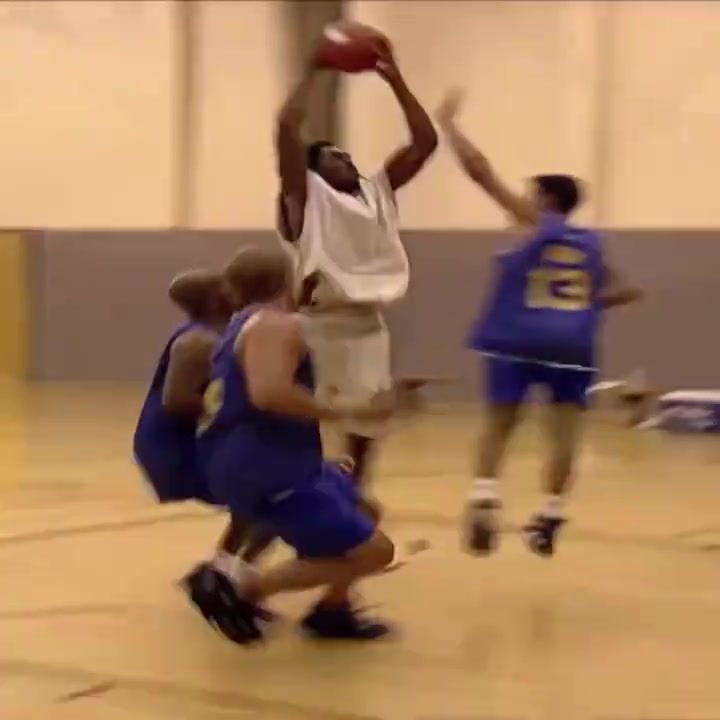 有多少科蜜是被“8 号”的球风吸引，到“24 号”...