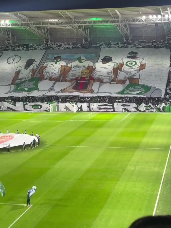 太搞了！这球场tifo老司机懂的都懂