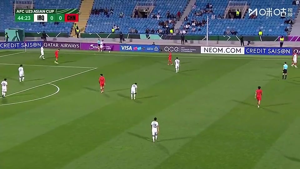 解说曾夸：能感受到狼队为什么能看上徐彬