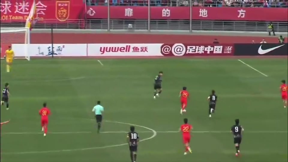 网友惊叹于徐彬抢断后高速带球：这是卡塞米彬吗？