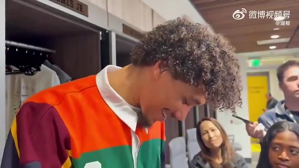 海斯曾谈和东契奇的配合：就和谈恋爱一样我们都得付出点什么