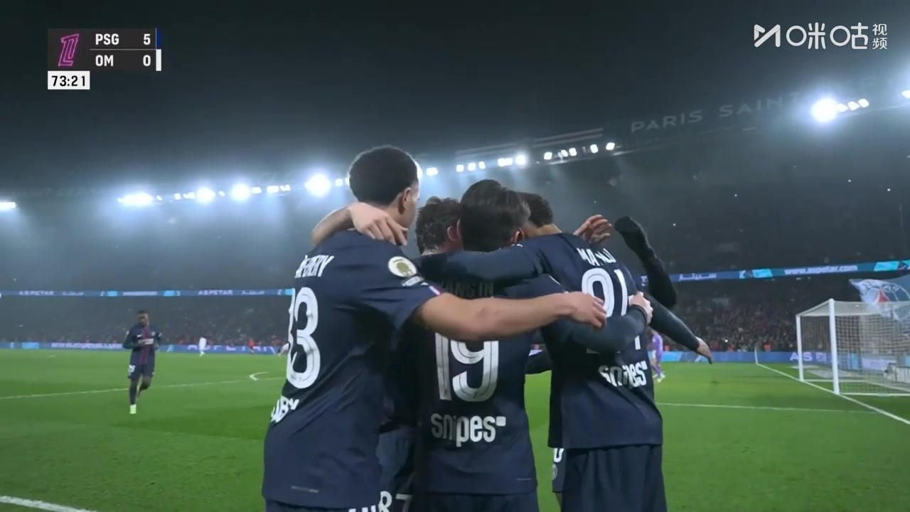 李刚仁内切禁区内打近角得手！大巴黎5-0领先马赛！