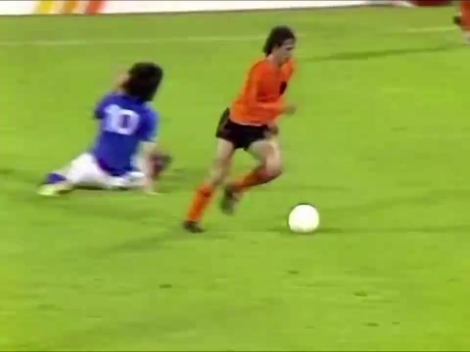 超越时代的足球教父！克鲁伊夫74年世界杯精彩集锦！