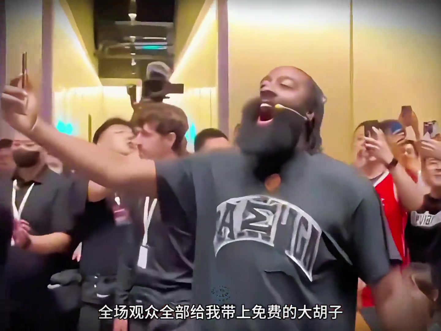 排面和尊重彻底拉满！骑士为迎接哈登主场首秀煞费苦心！