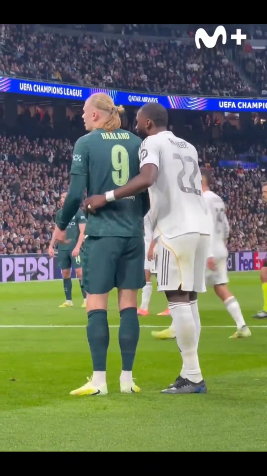 连续5年相遇！哈兰德这下被窝里都能感受到吕迪格的贴身防守