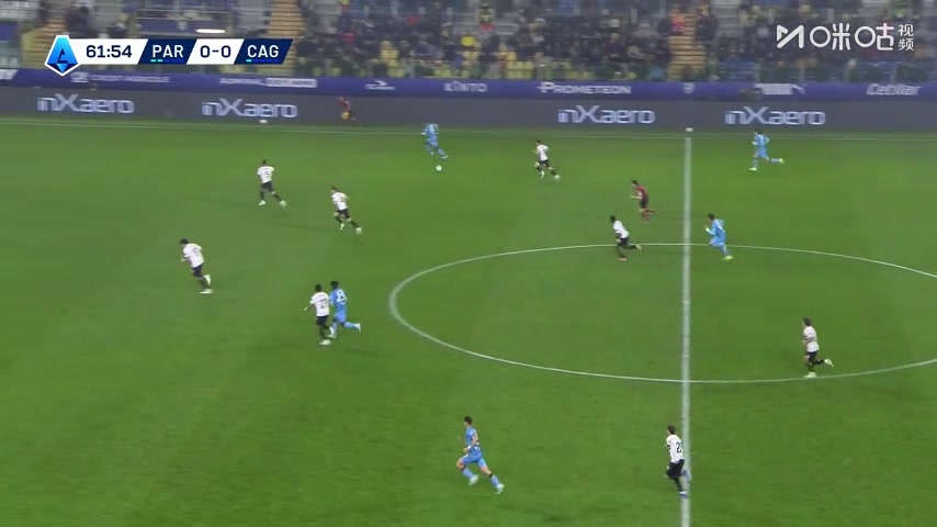 技惊四座！意甲惊现边路超远世界波直挂球网，这脚速度极快！