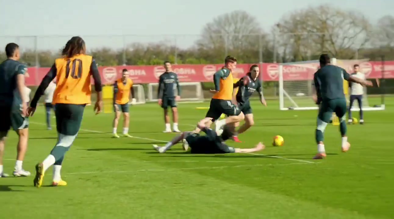 训练赛约克雷斯轻松过掉赖斯破门