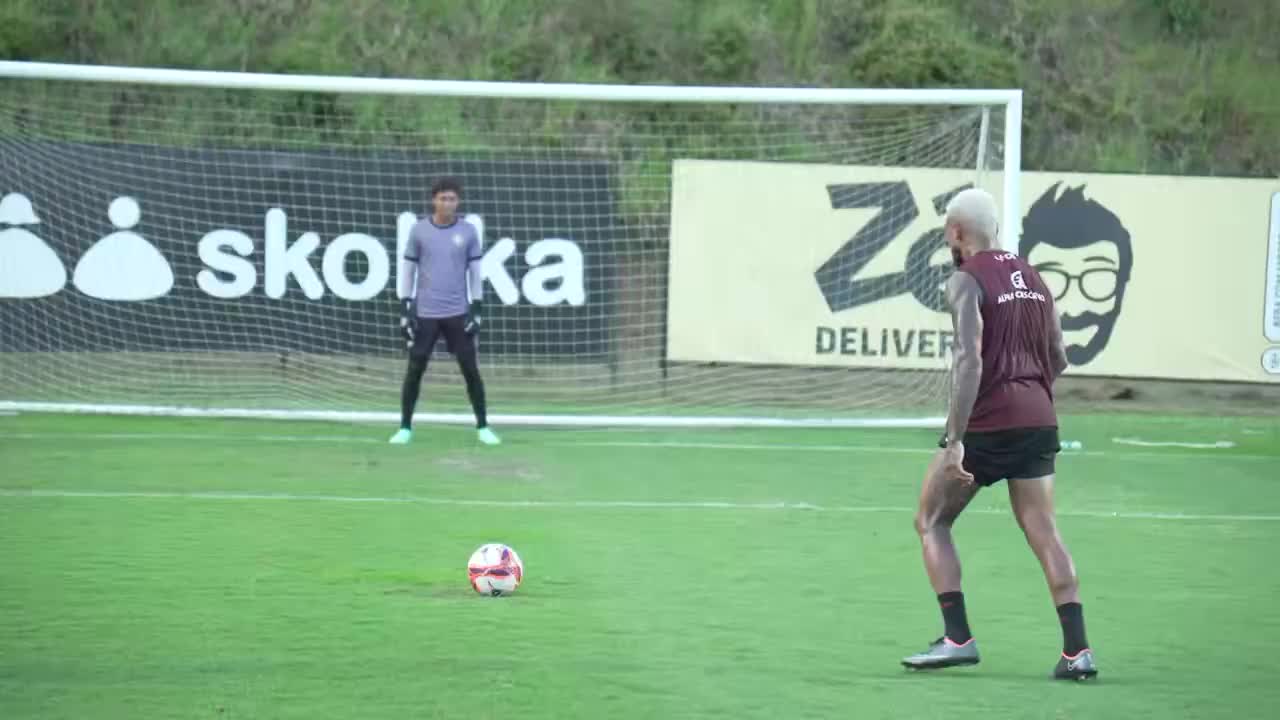 巴西球员计划在比赛中使用空翻罚点球，你觉得他能成功吗